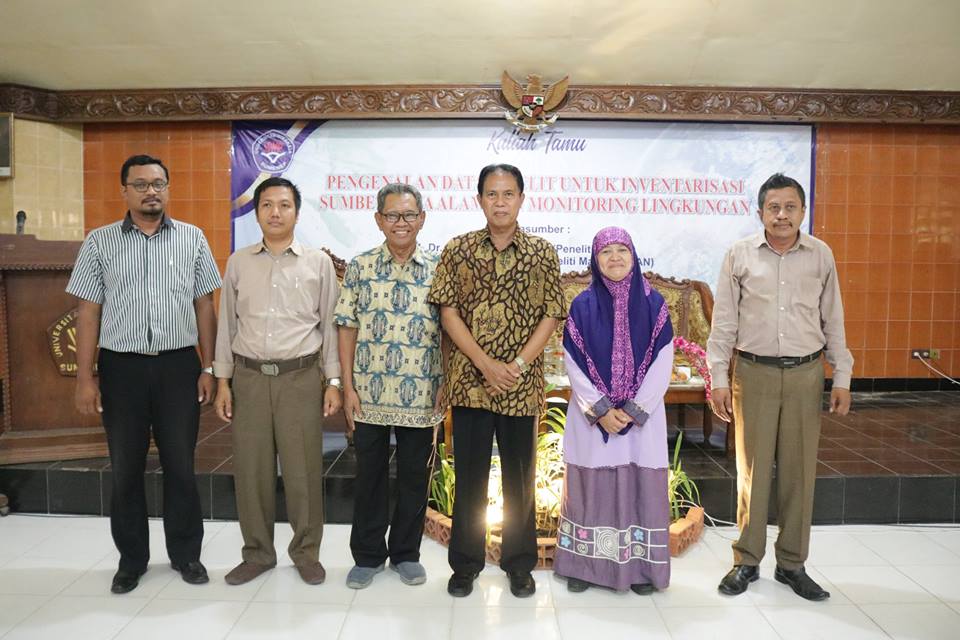 perkuat-peneliti-universitas-wiraraja-bersama-lembaga-penerbangan-dan-antariksa-nasional-lapan-_1542767727.jpg