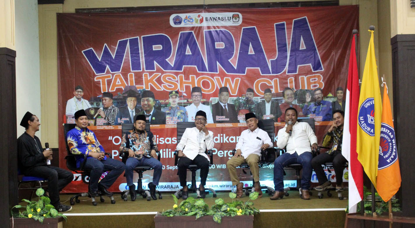 wiraraja-talk-show-club-optimalisasi-pendidikan-politik-pada-pemilih-milineal-di-perguruan-tinggi_1695193068.jpg